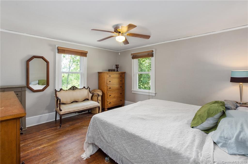 58 Crestmont Avenue Asheville NC 28806