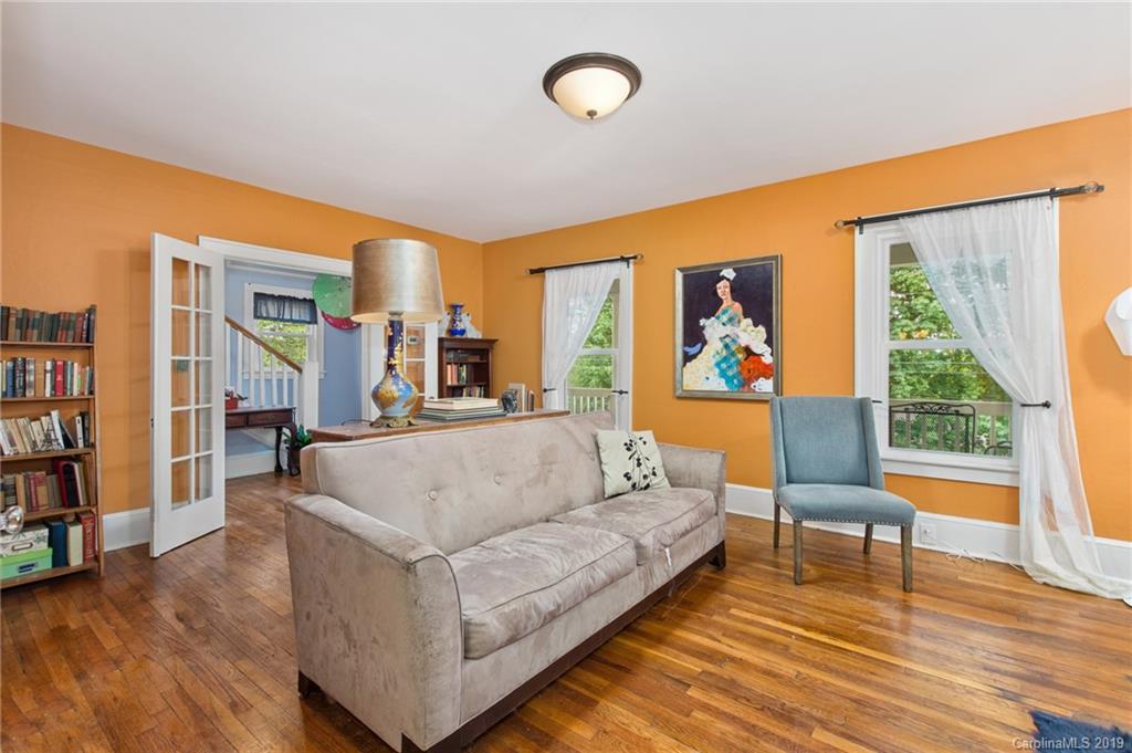58 Crestmont Avenue Asheville NC 28806