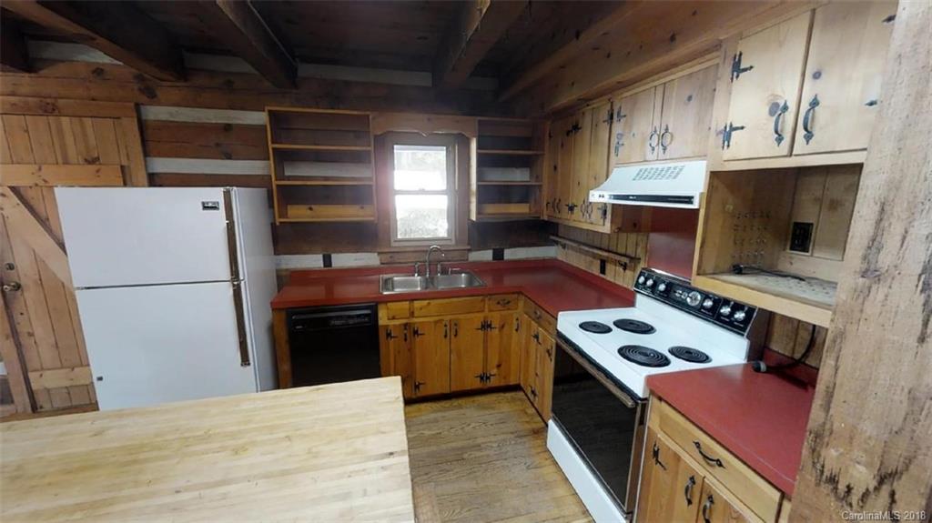 823 Clear Creek Road Burnsville NC 28714