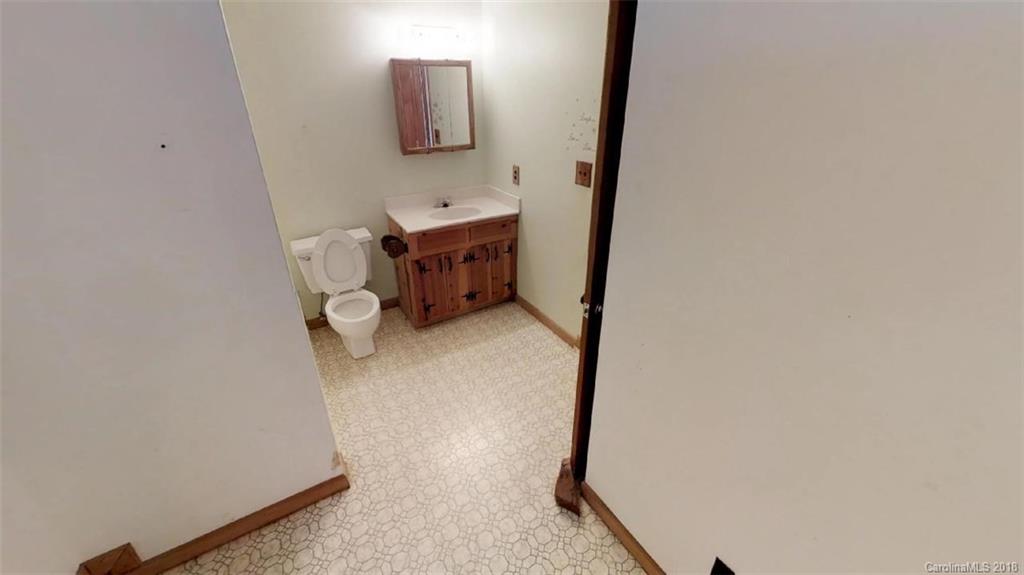 823 Clear Creek Road Burnsville NC 28714