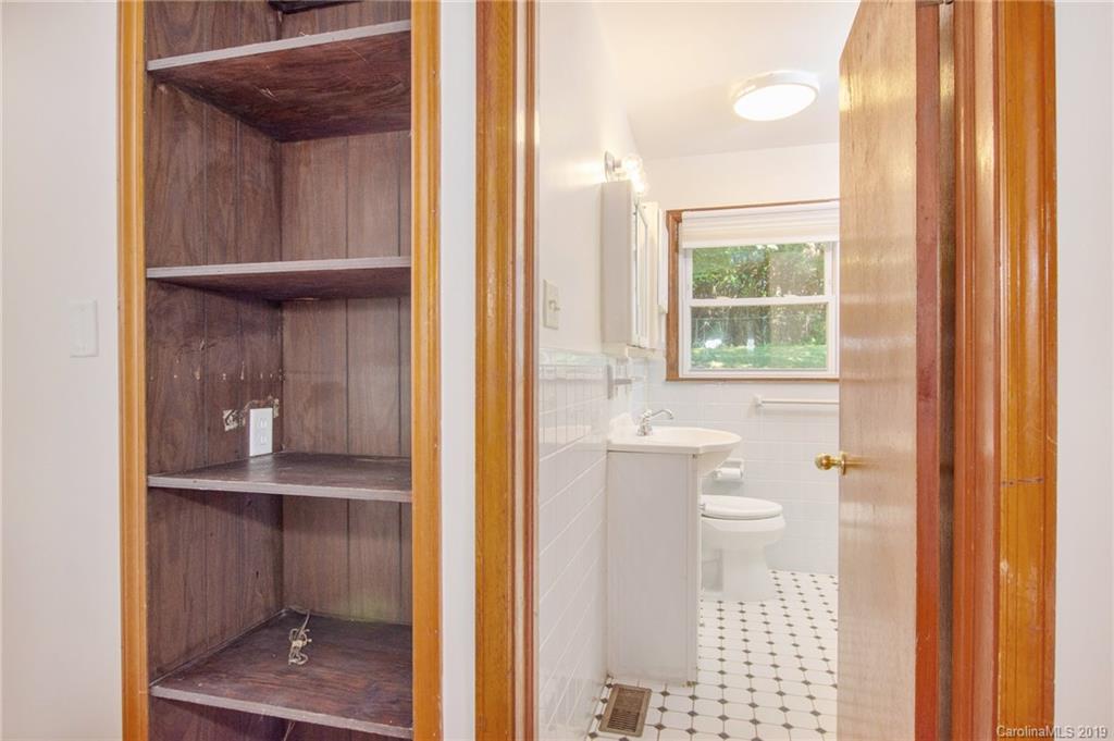 109 Vance Crescent Extension Asheville NC 28806