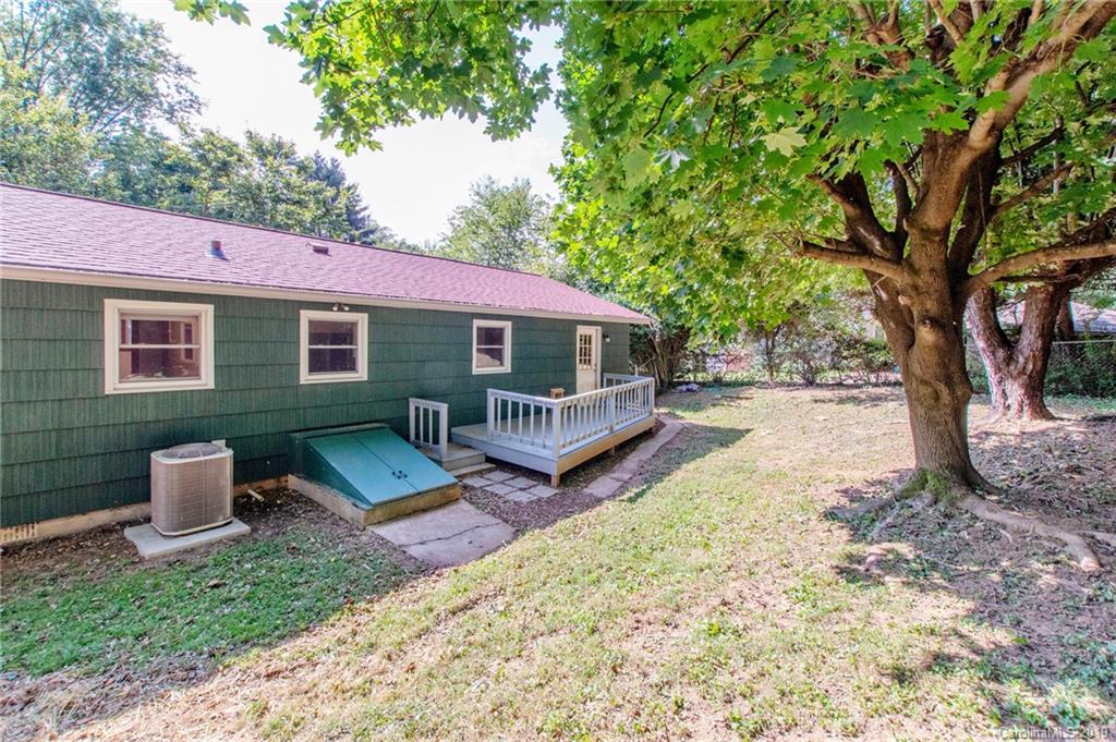 109 Vance Crescent Extension Asheville NC 28806
