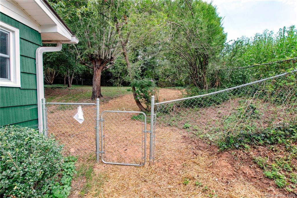 109 Vance Crescent Extension Asheville NC 28806