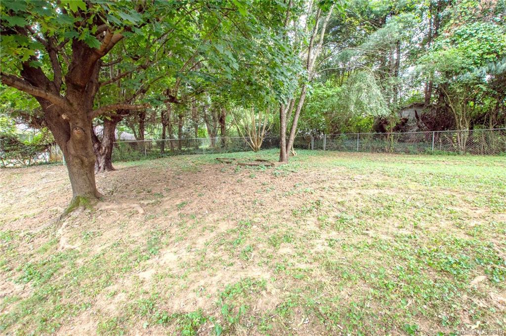 109 Vance Crescent Extension Asheville NC 28806