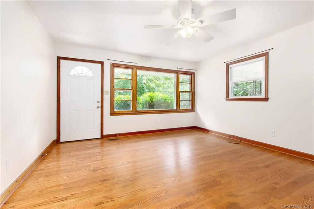 109 Vance Crescent Extension Asheville NC 28806