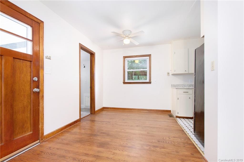 109 Vance Crescent Extension Asheville NC 28806