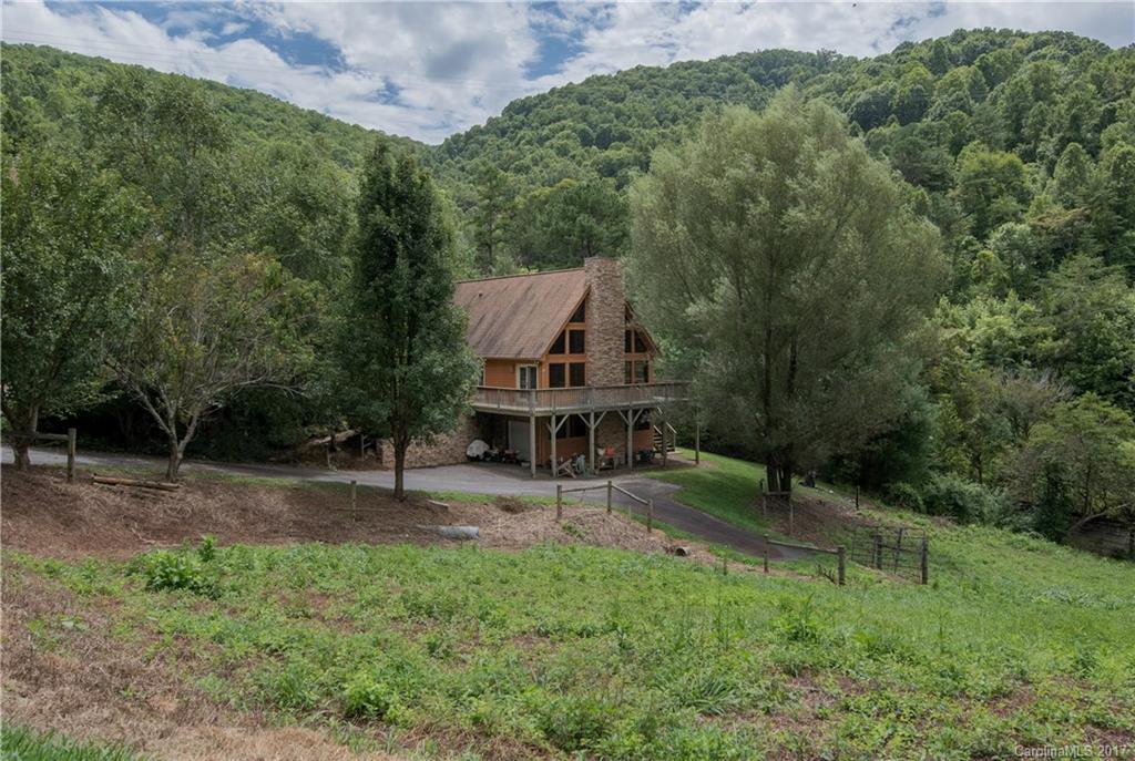 25 Miranda Knoll Leicester NC 28748