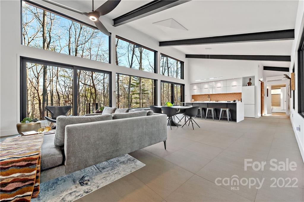 117 Wandering Oaks Way Asheville NC 28805