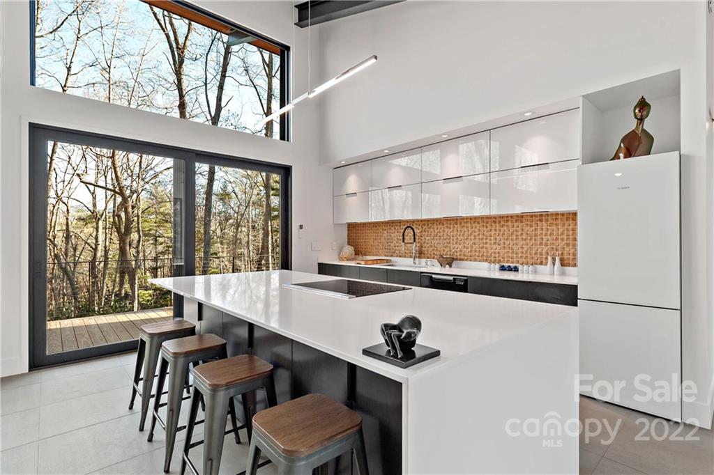 117 Wandering Oaks Way Asheville NC 28805