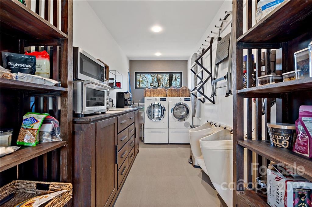 117 Wandering Oaks Way Asheville NC 28805