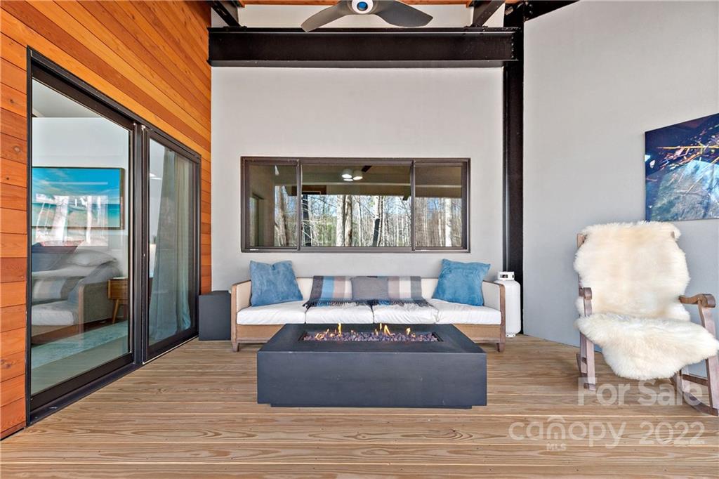 117 Wandering Oaks Way Asheville NC 28805