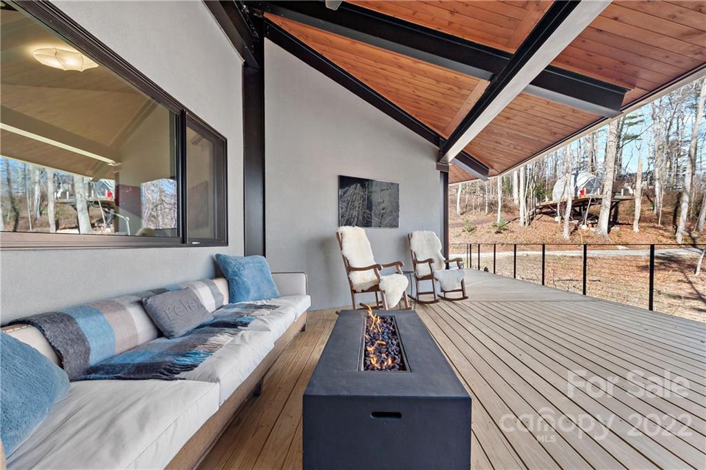 117 Wandering Oaks Way Asheville NC 28805