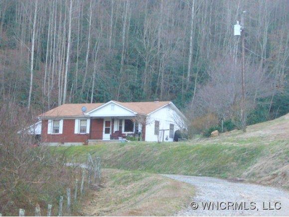 87 Hookers Gap Road Leicester NC 28748