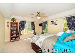 85 Great Oak Lane Fairview NC 28730
