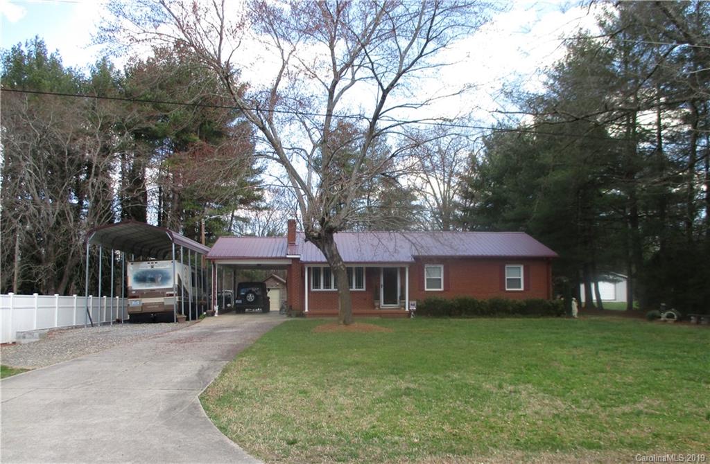 392 Terrace Lawn Court Taylorsville NC 28681