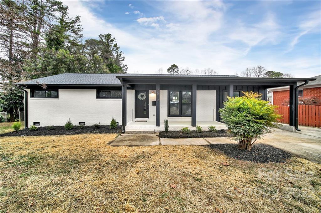 2519 Elkwood Circle Charlotte NC 28205