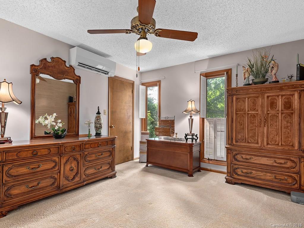 1 Beaverdam Court Asheville NC 28804