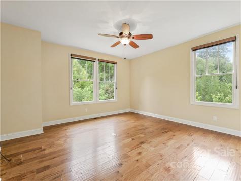 25 Croton Court Asheville NC 28803