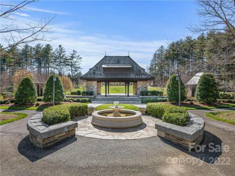 25 Croton Court Asheville NC 28803