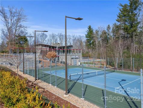 25 Croton Court Asheville NC 28803