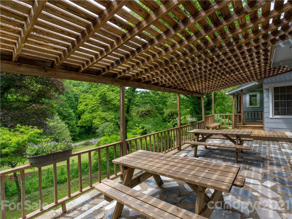 20 Craven Hill Circle Black Mountain NC 28711
