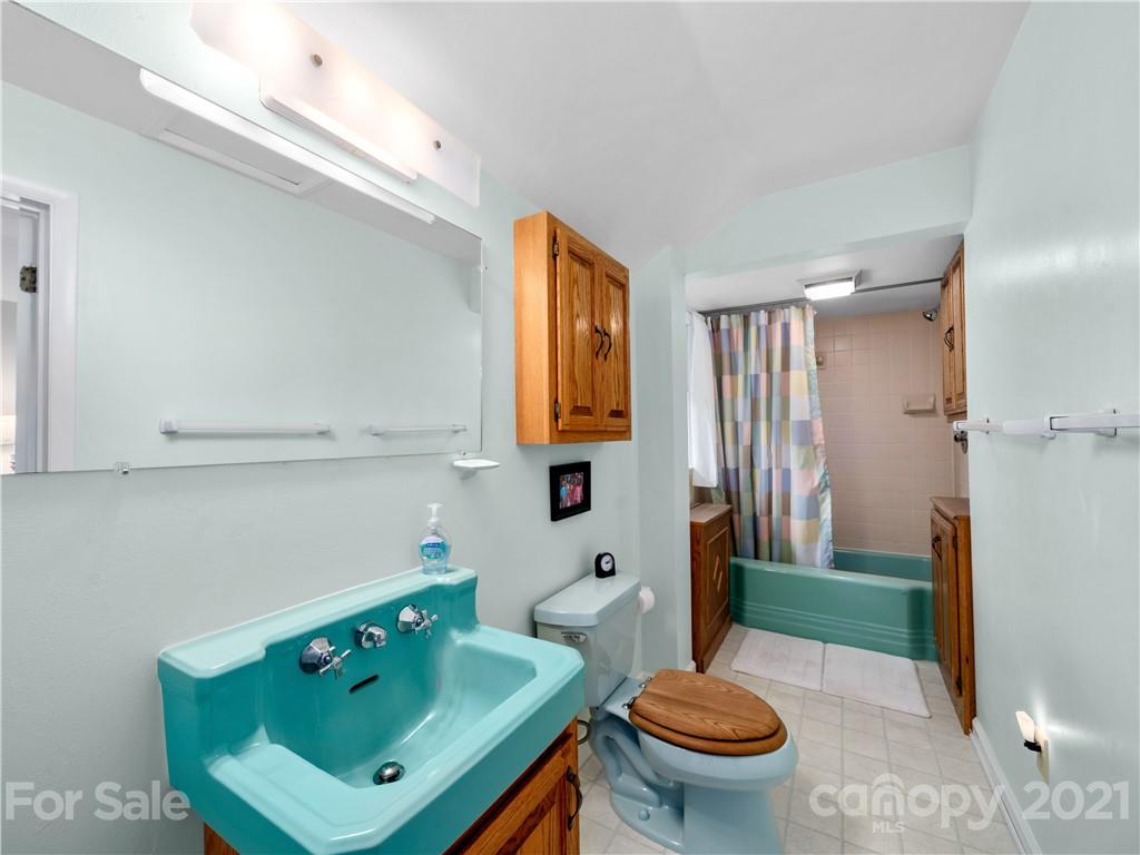 20 Craven Hill Circle Black Mountain NC 28711