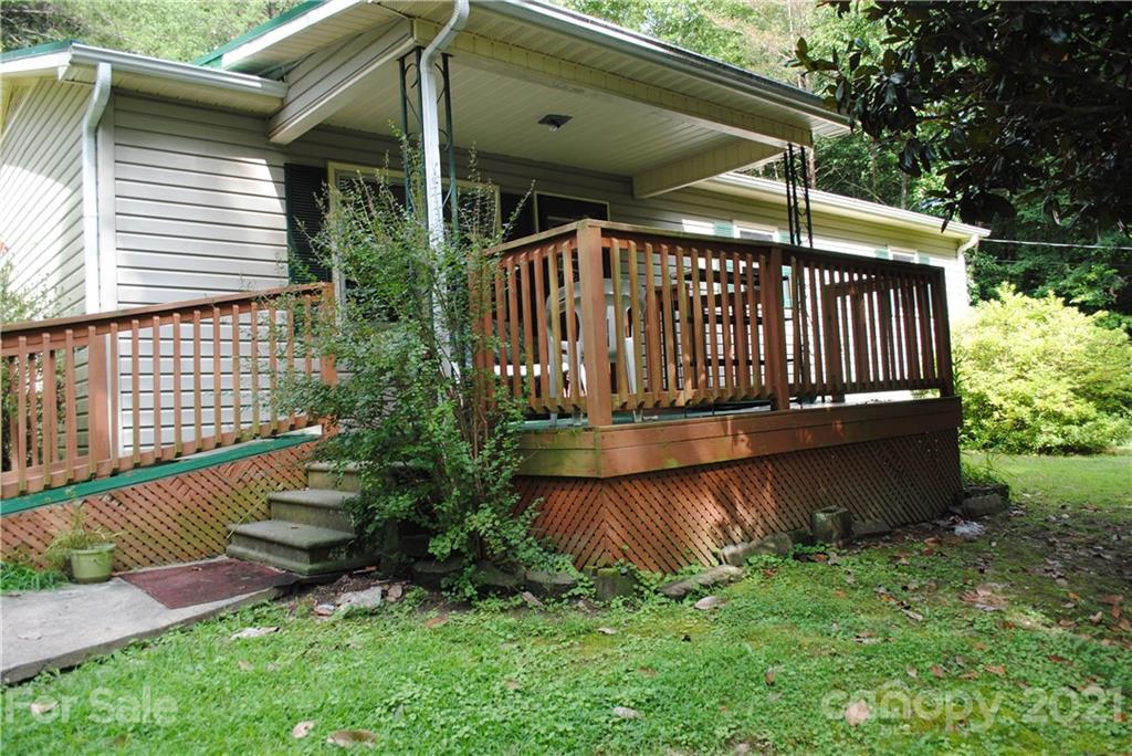 380 Moore Branch Drive Nebo NC 28761