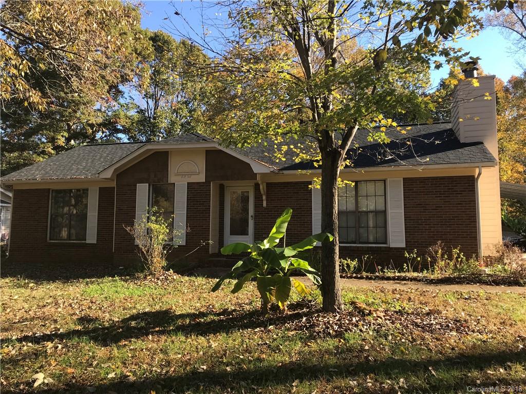 6323 Rocklake Drive Charlotte NC 28214