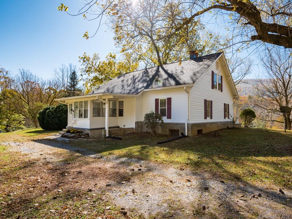 598 Morgan Hill Road Fairview NC 28730
