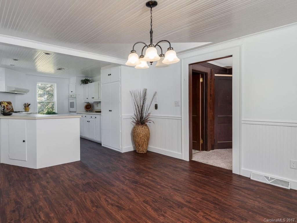 598 Morgan Hill Road Fairview NC 28730