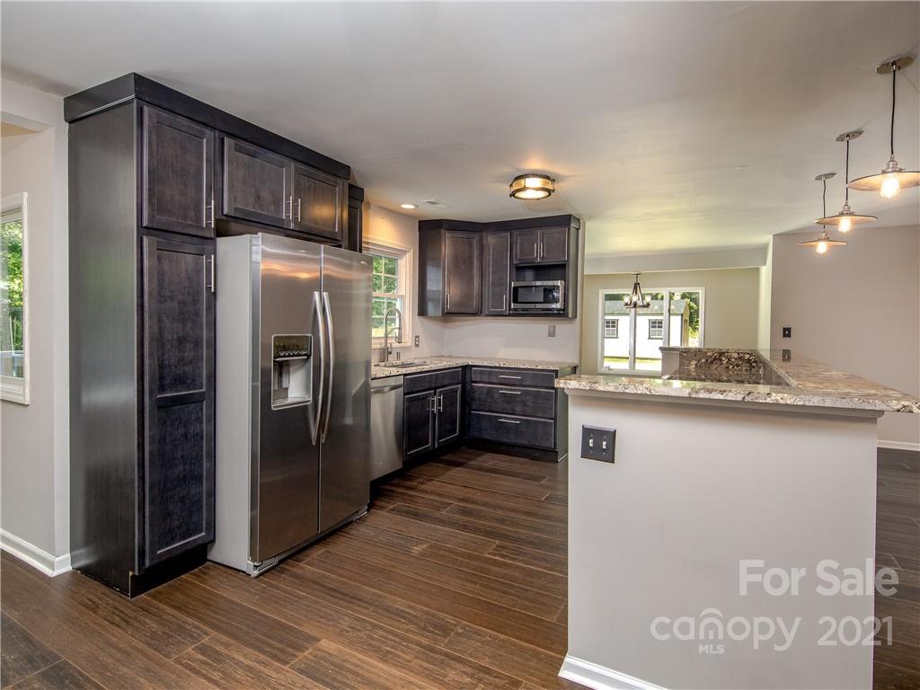 26 Glen Cove Road Arden NC 28704