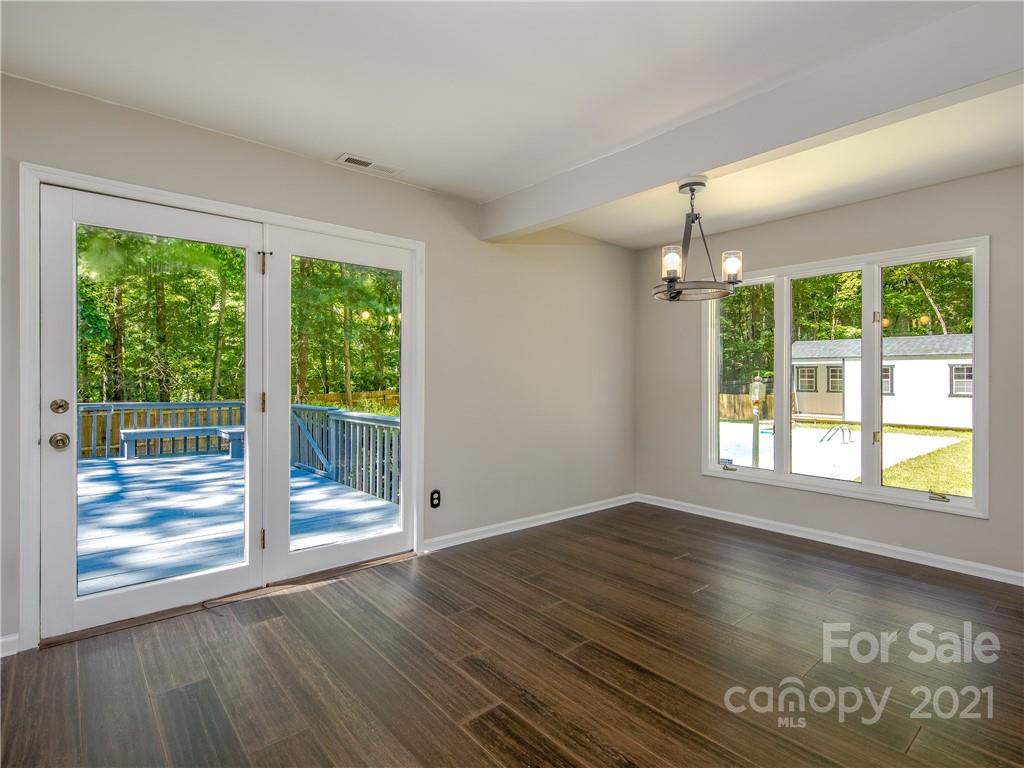 26 Glen Cove Road Arden NC 28704