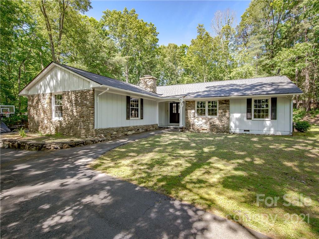 26 Glen Cove Road Arden NC 28704