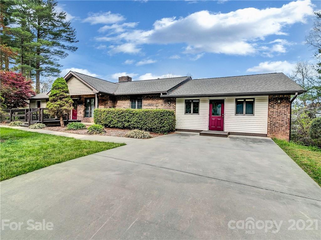 28 Spruce Drive Arden NC 28704