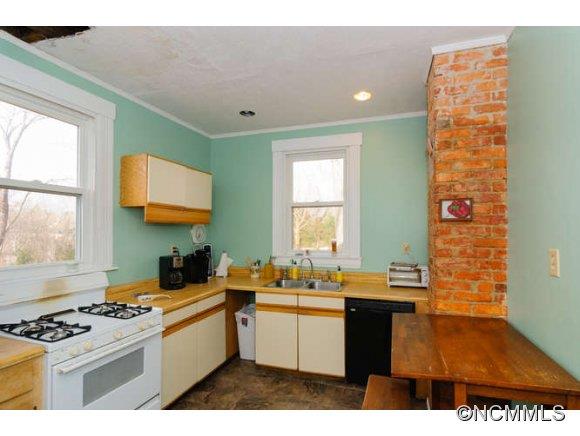 16 West Street Asheville NC 28801