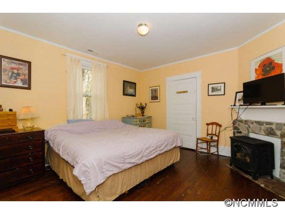 16 West Street Asheville NC 28801