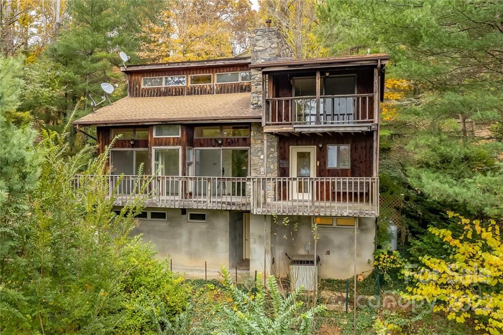 24 Mayflower Drive Asheville NC 28804