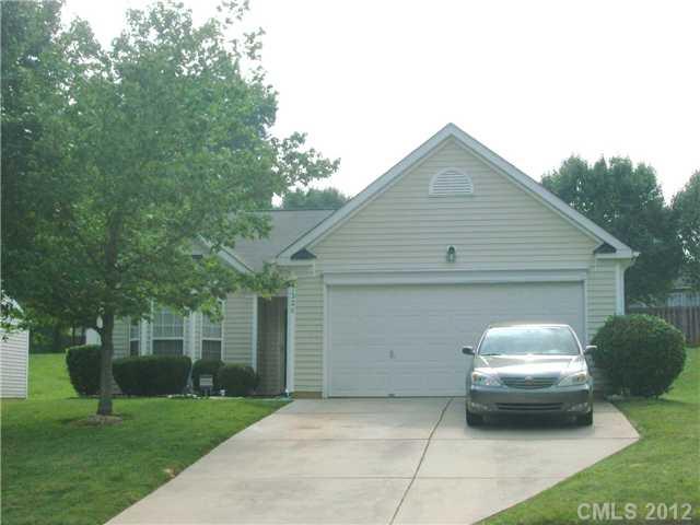 7326 Preakness Stakes Lane Charlotte NC 28215