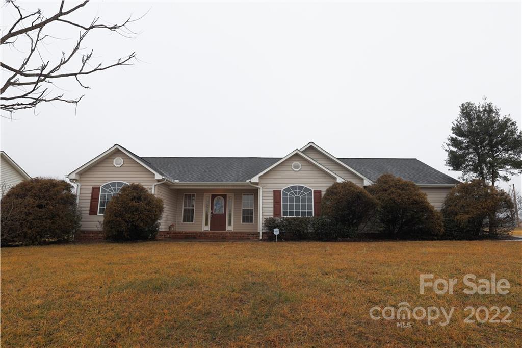 104 W Edinburgh Court Statesville NC 28625