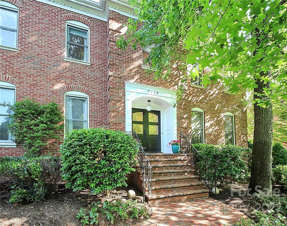 7319 St Clair Drive Charlotte NC 28270