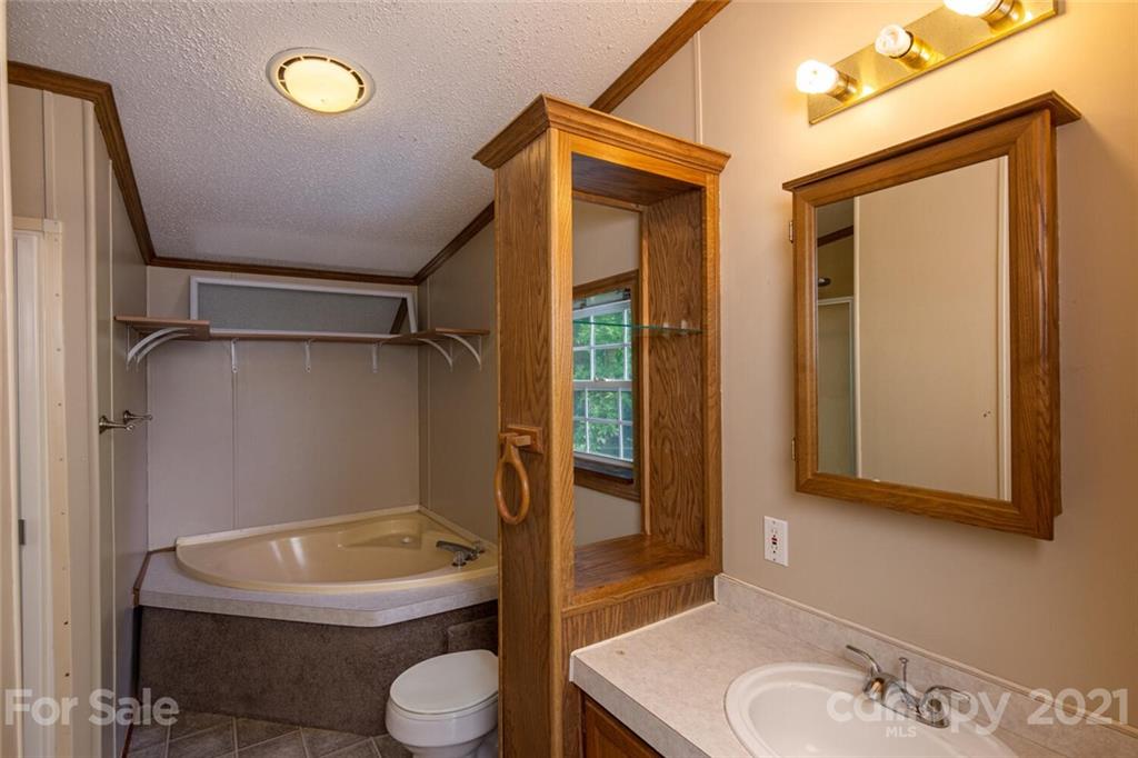 321 Camelia Lane Asheville NC 28806