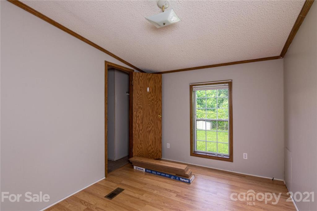 321 Camelia Lane Asheville NC 28806