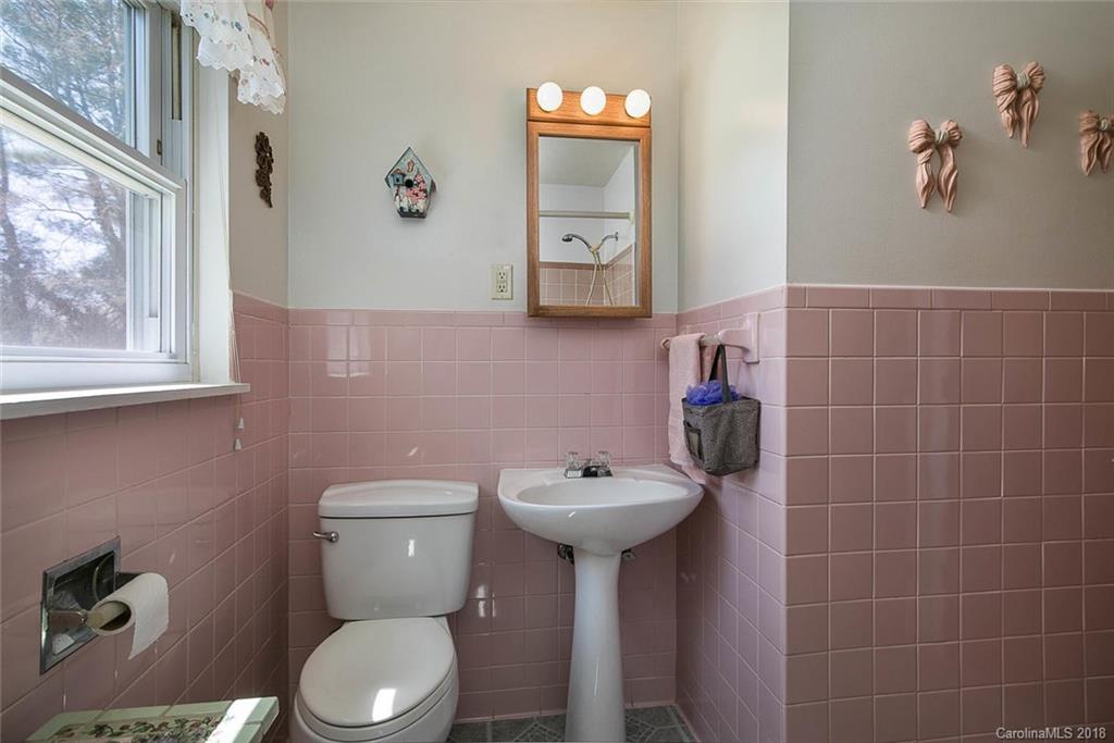 48 Huffman Road Asheville NC 28806