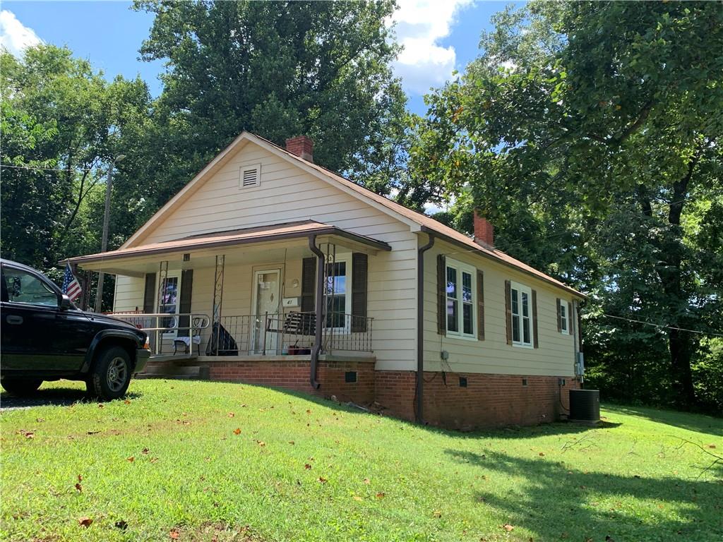 41 19th Avenue Sw Hickory NC 28602
