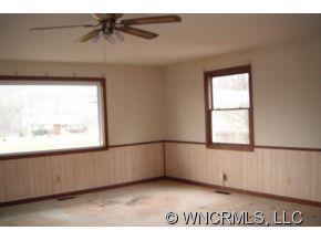 2 Blaines Way Candler NC 28715