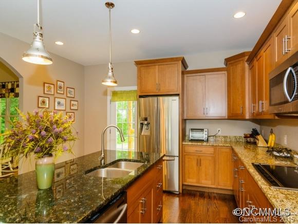 11 Magnolia Valley Court Asheville NC 28806