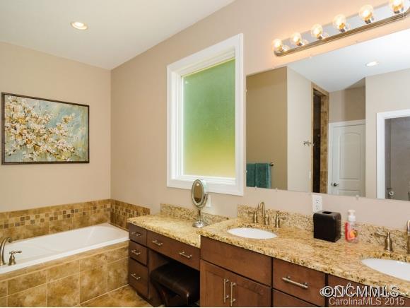 11 Magnolia Valley Court Asheville NC 28806