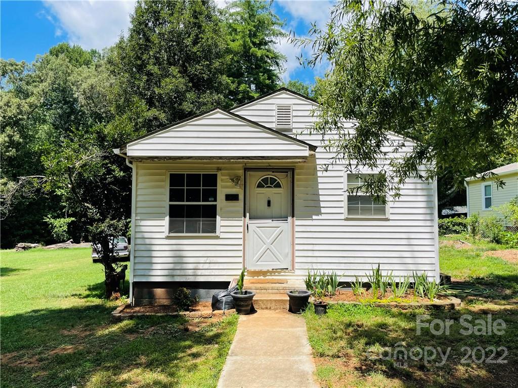 635 Woods Drive Statesville NC 28677