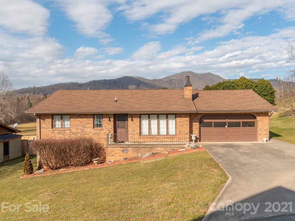 89 Pebblebrook Street Clyde NC 28721