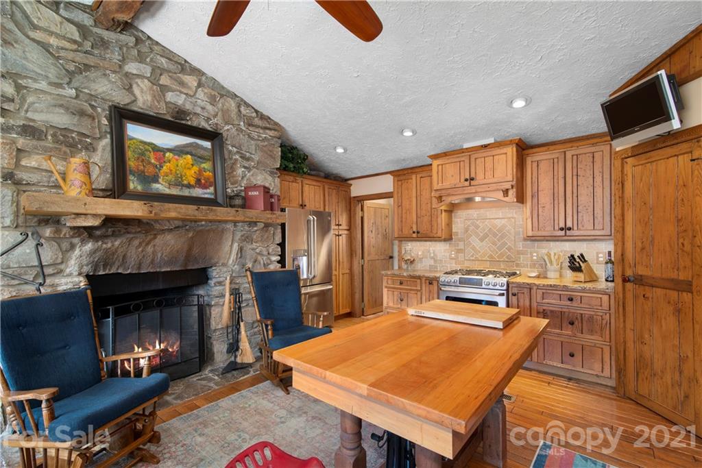 311 Rivermont Road Canton NC 28716